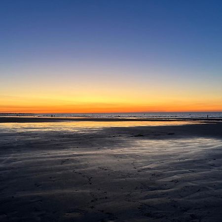 Le Nid De Plage A 100 M De La Mer Cabourg Exteriér fotografie